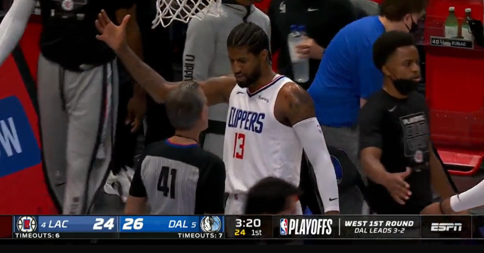  奥格斯堡顽强逼平对手，德甲保级大战进入白热化