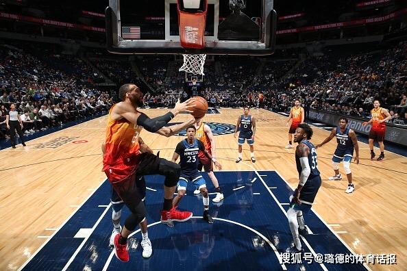  莱斯特城老将发威，替补奇兵绝杀狼队止颓势